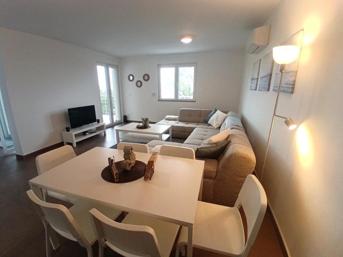 Searenity Pool Suite - Seafront Krmpote-Vodice Exterior photo