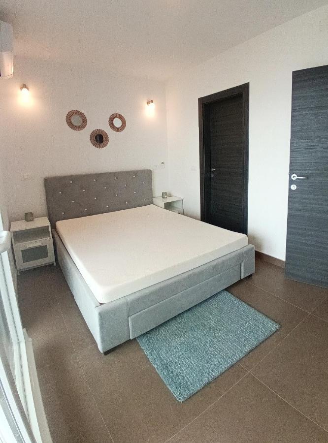 Searenity Pool Suite - Seafront Krmpote-Vodice Exterior photo